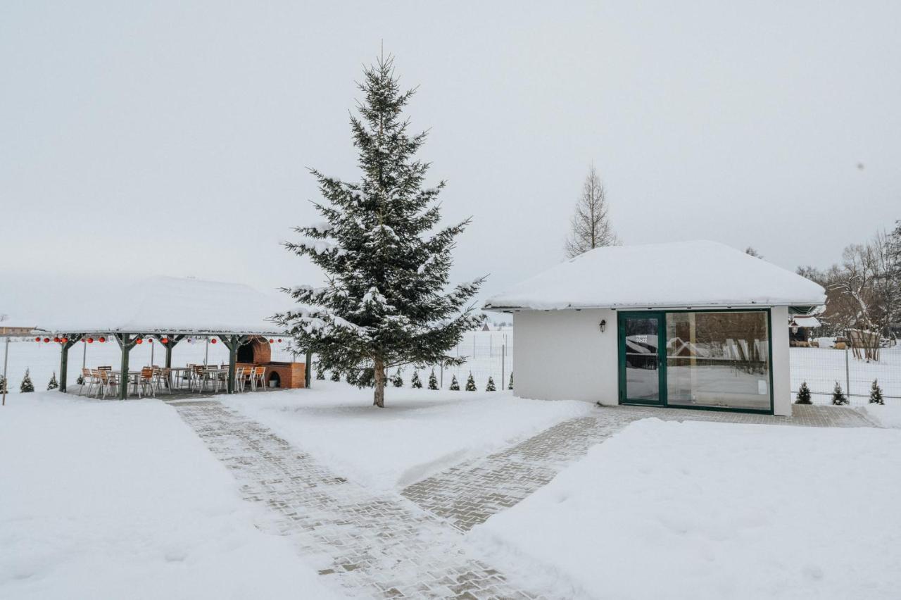 Kadarhaz Bed & Breakfast Vlahita Exterior photo